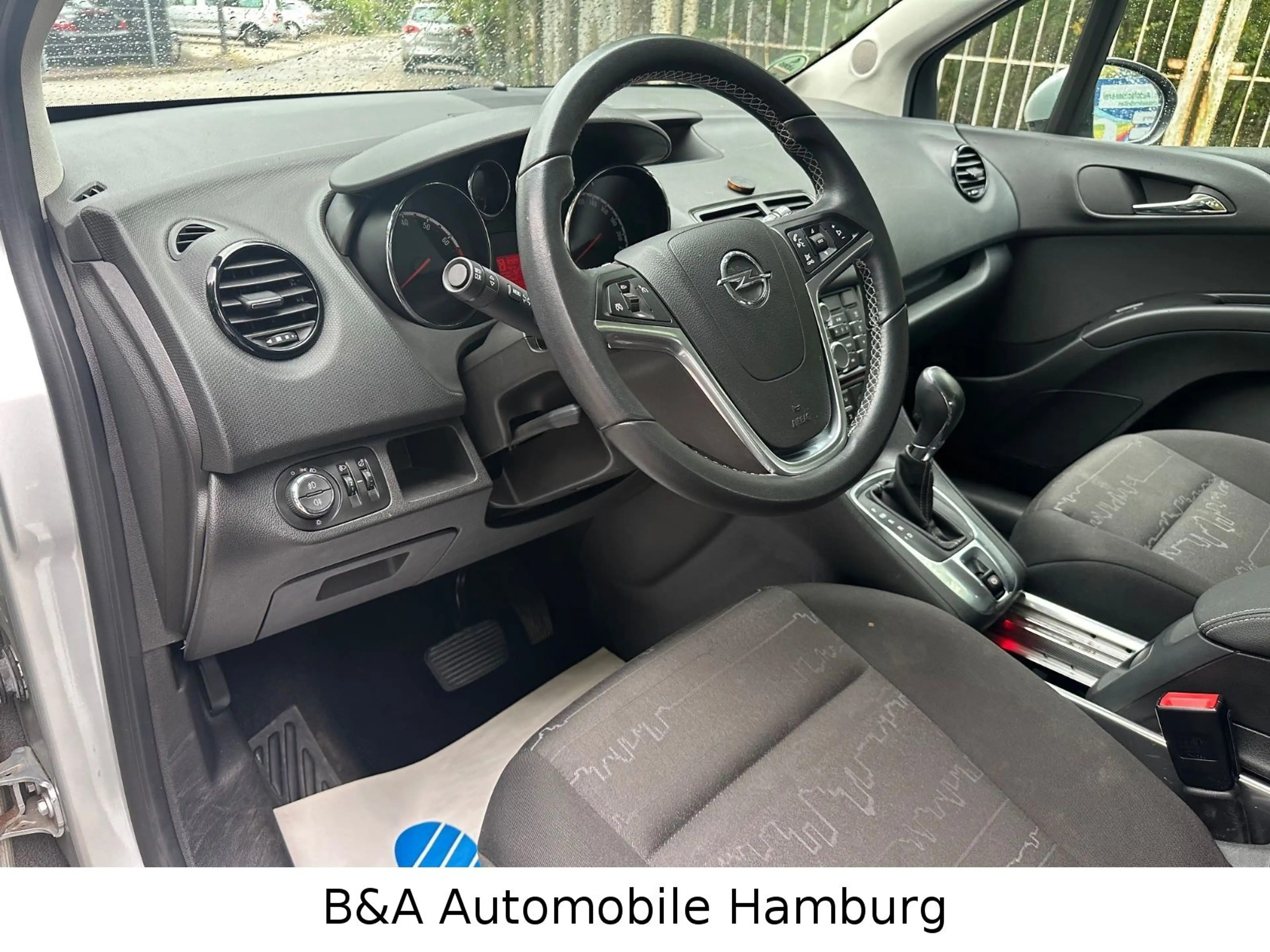 Opel Meriva B Edition 2 Hand+Wenig Km+Automatik — photo 9