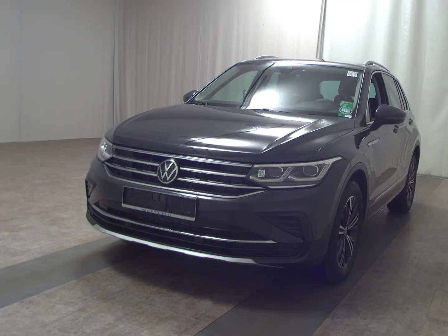 Volkswagen Tiguan 2.0 TDI 4M Elegance Navi vc Matrix AHK Grau - 2