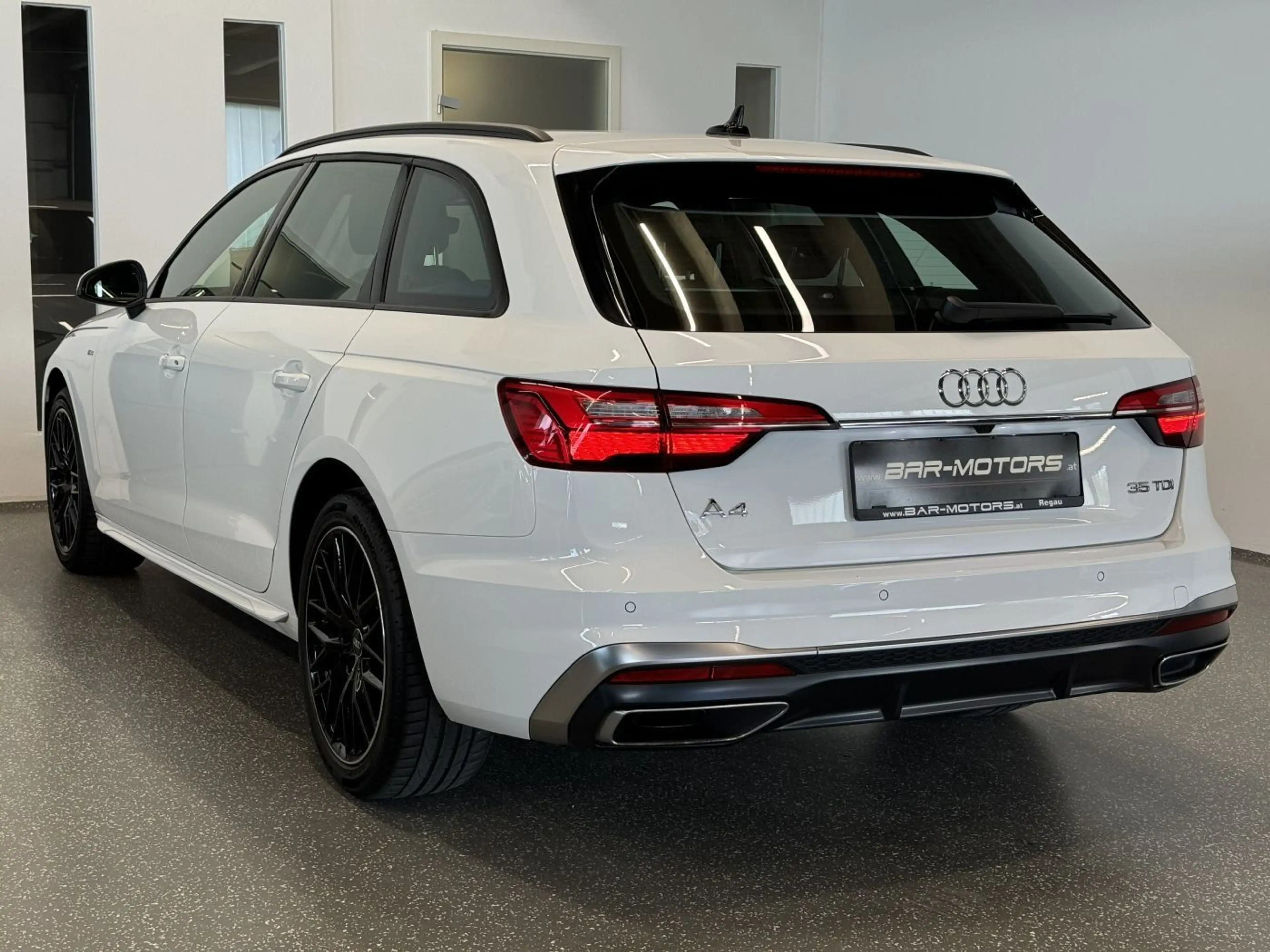 Audi A4 35 2.0 TDI S line *VIRTUAL*MASSAGE*KAMERA*3-ZONEN — photo 7