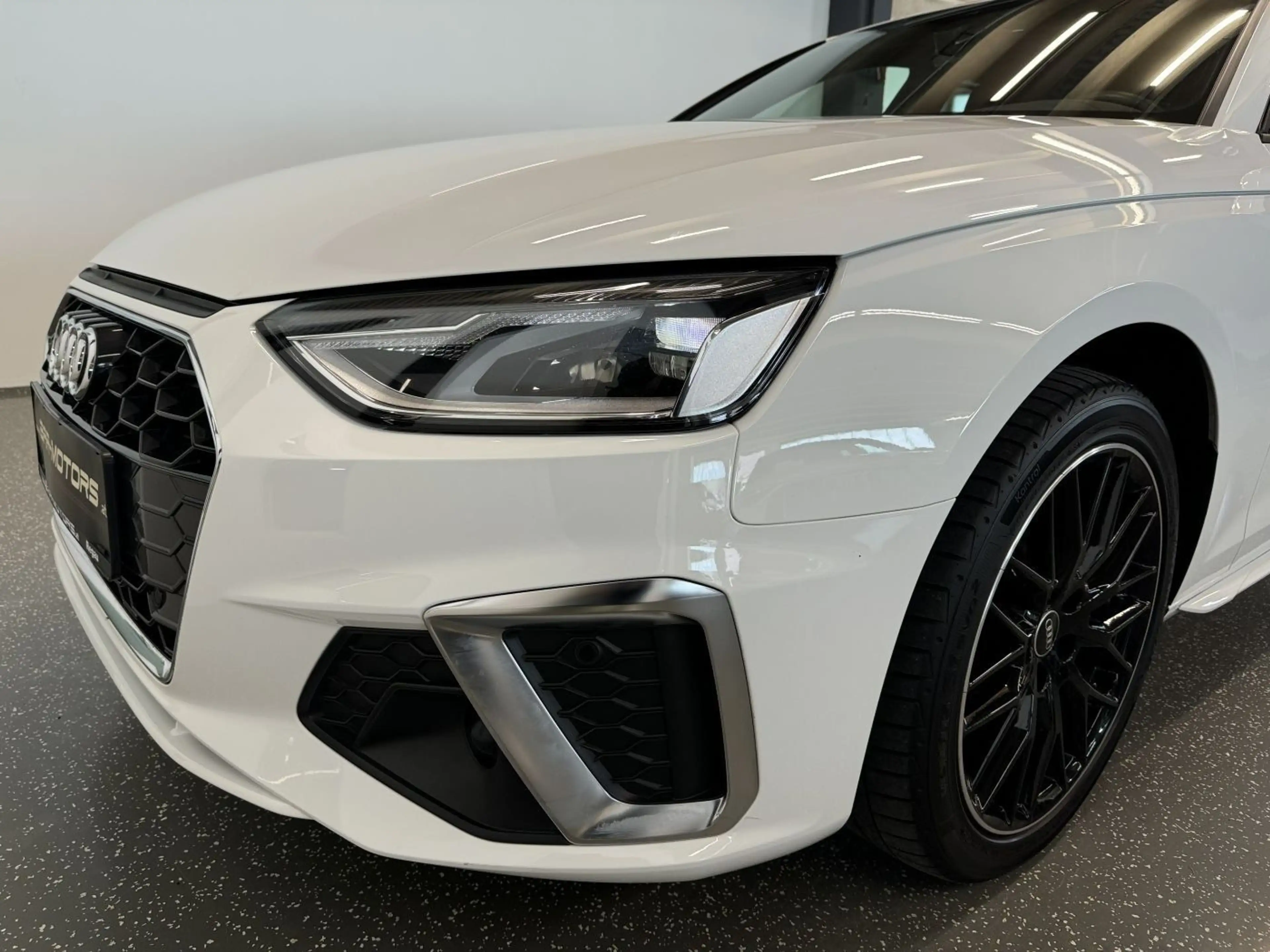 Audi A4 35 2.0 TDI S line *VIRTUAL*MASSAGE*KAMERA*3-ZONEN — photo 11