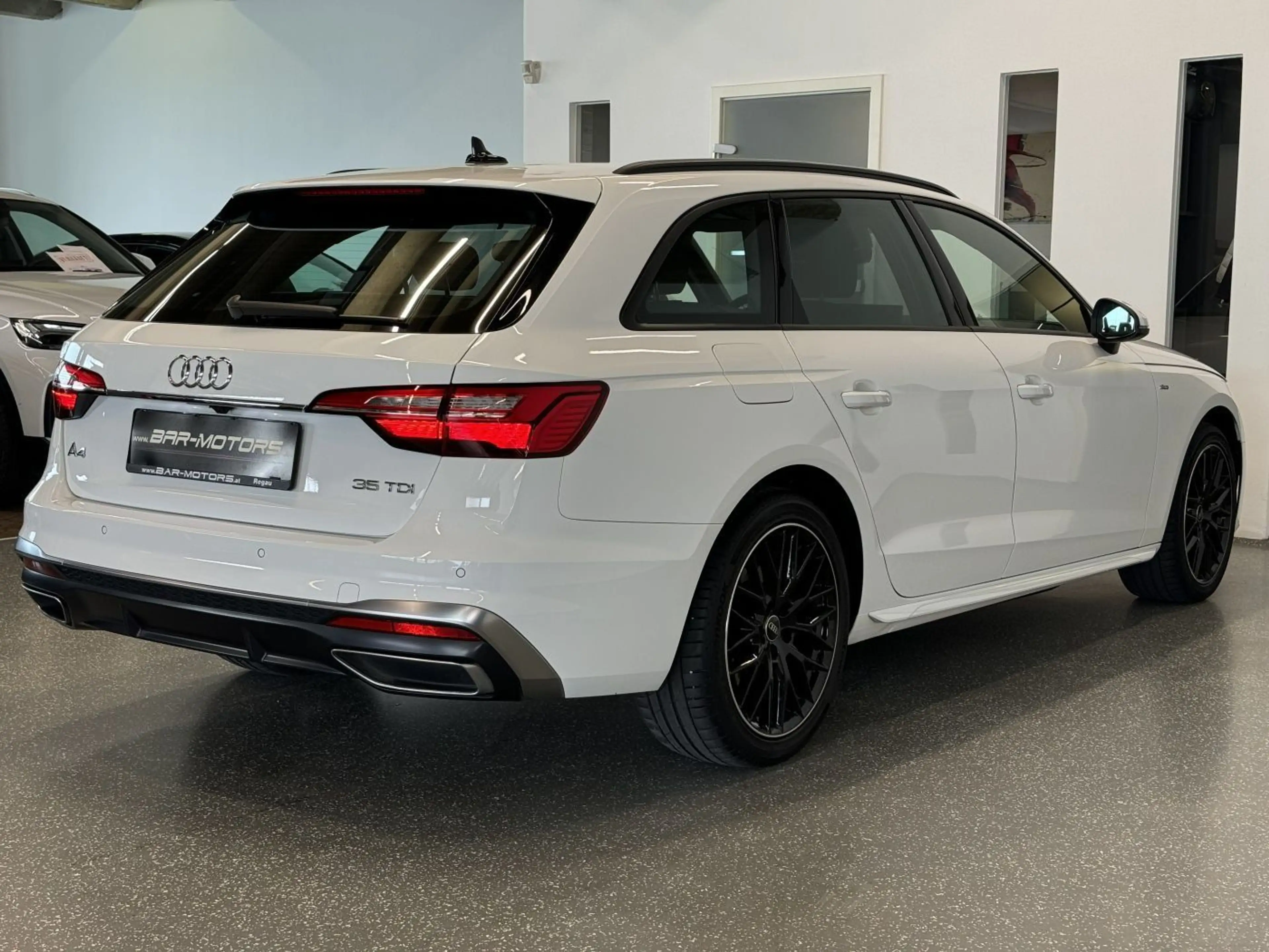 Audi A4 35 2.0 TDI S line *VIRTUAL*MASSAGE*KAMERA*3-ZONEN — photo 5