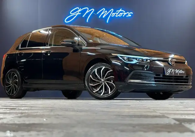 Volkswagen Golf view 2