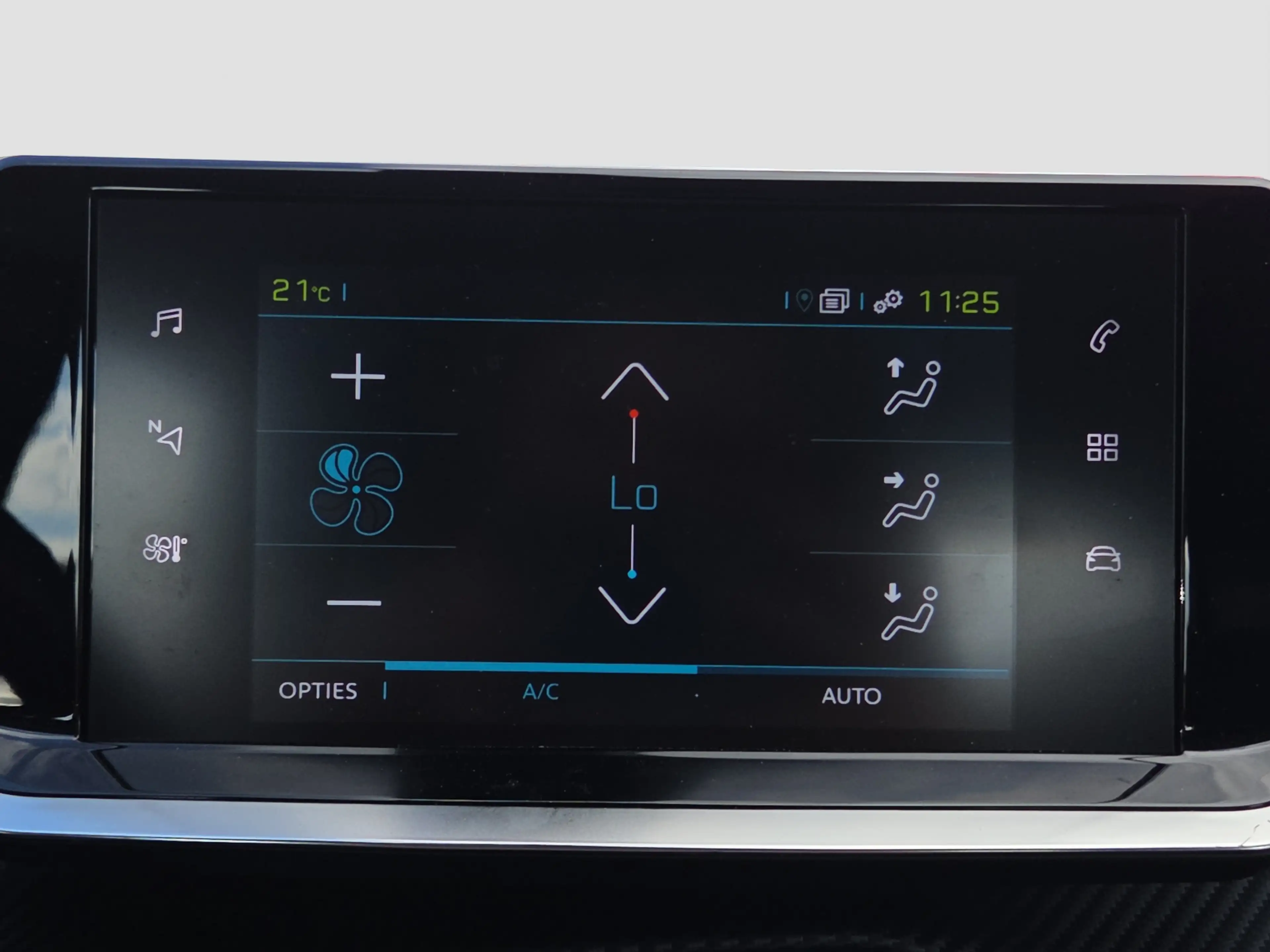 Peugeot e-2008 EV Blue Lease Active 50 kWh Camera | Carplay/andro — photo 18