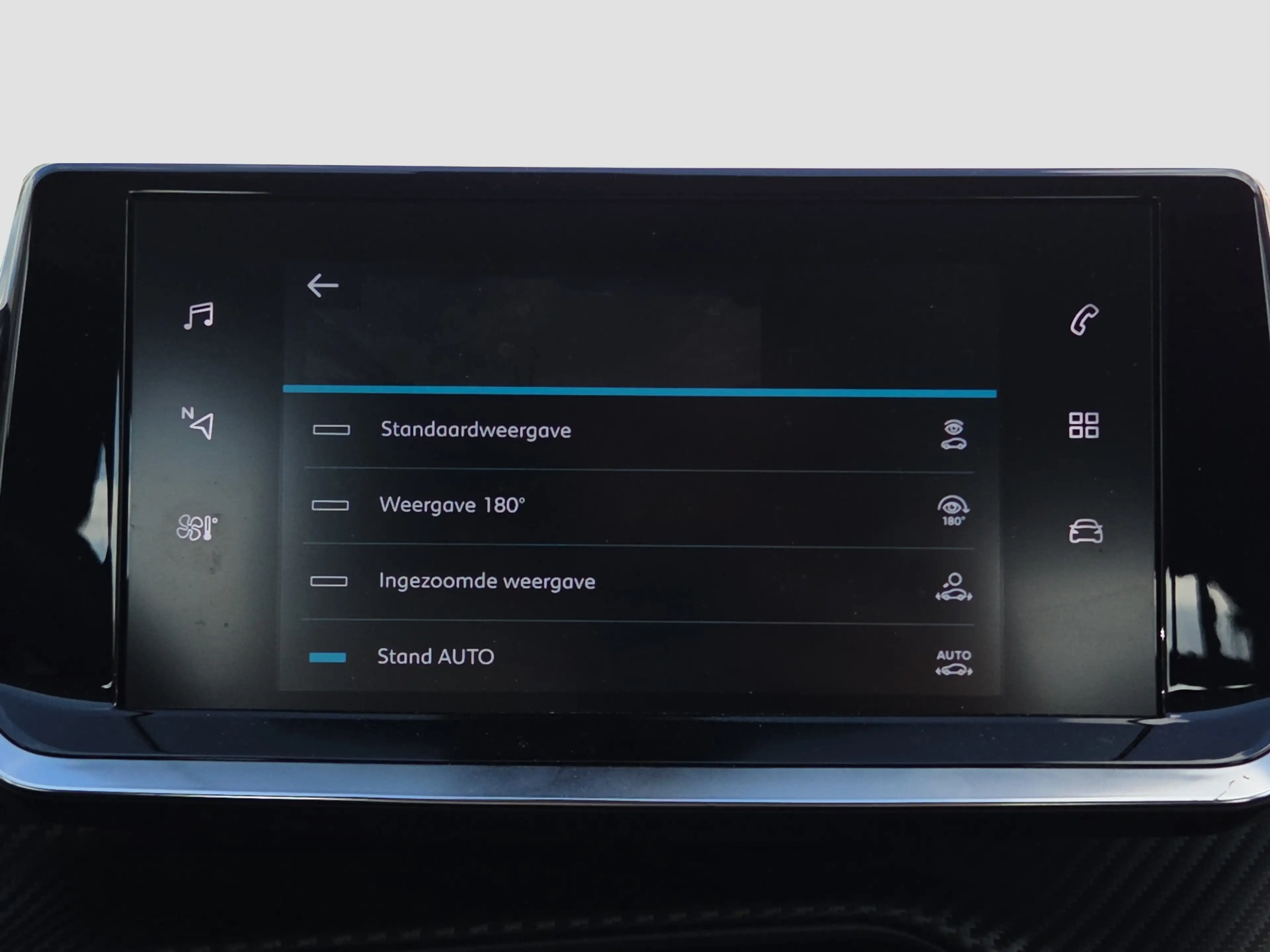 Peugeot e-2008 EV Blue Lease Active 50 kWh Camera | Carplay/andro — photo 24