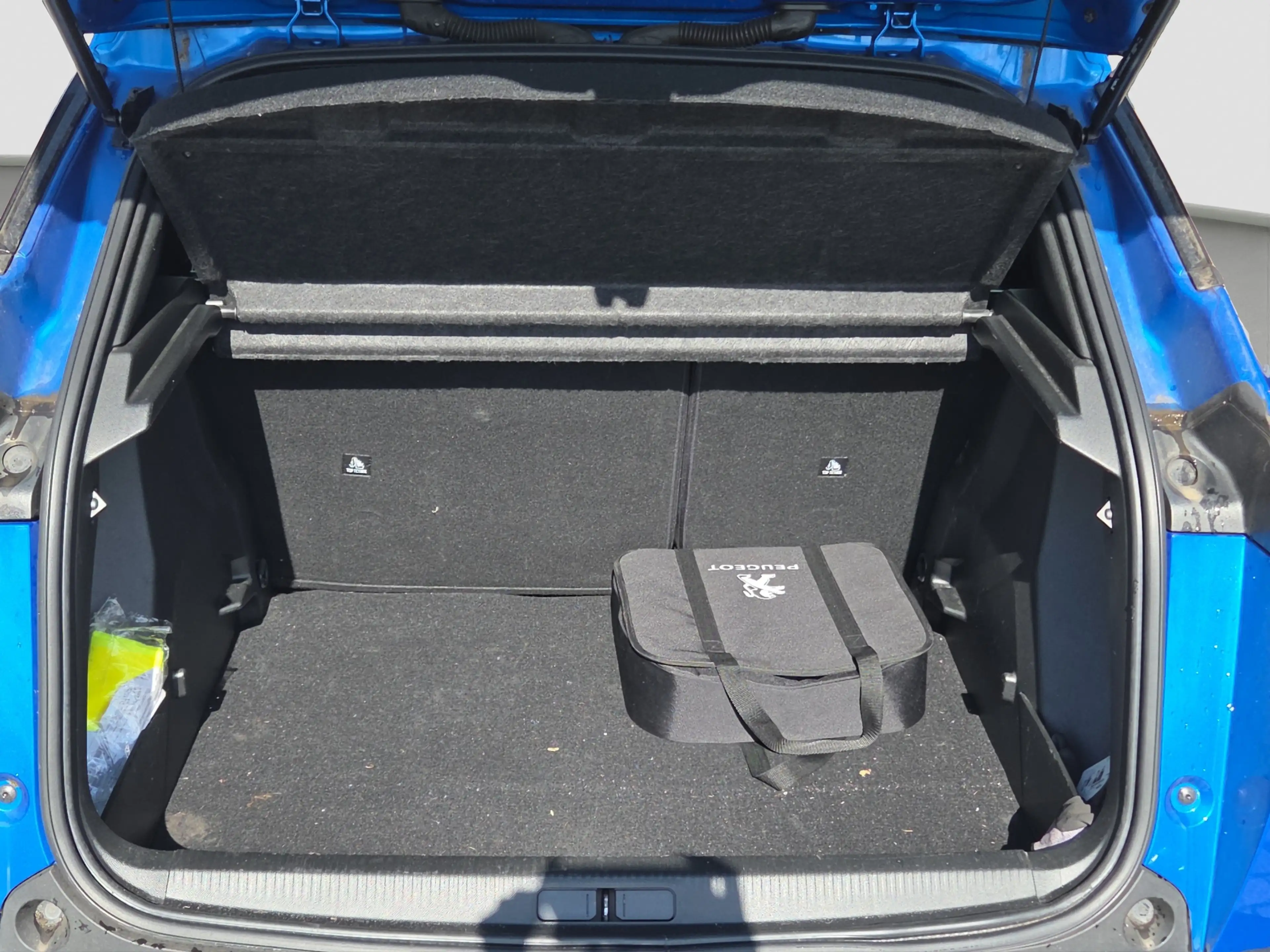 Peugeot e-2008 EV Blue Lease Active 50 kWh Camera | Carplay/andro — photo 29