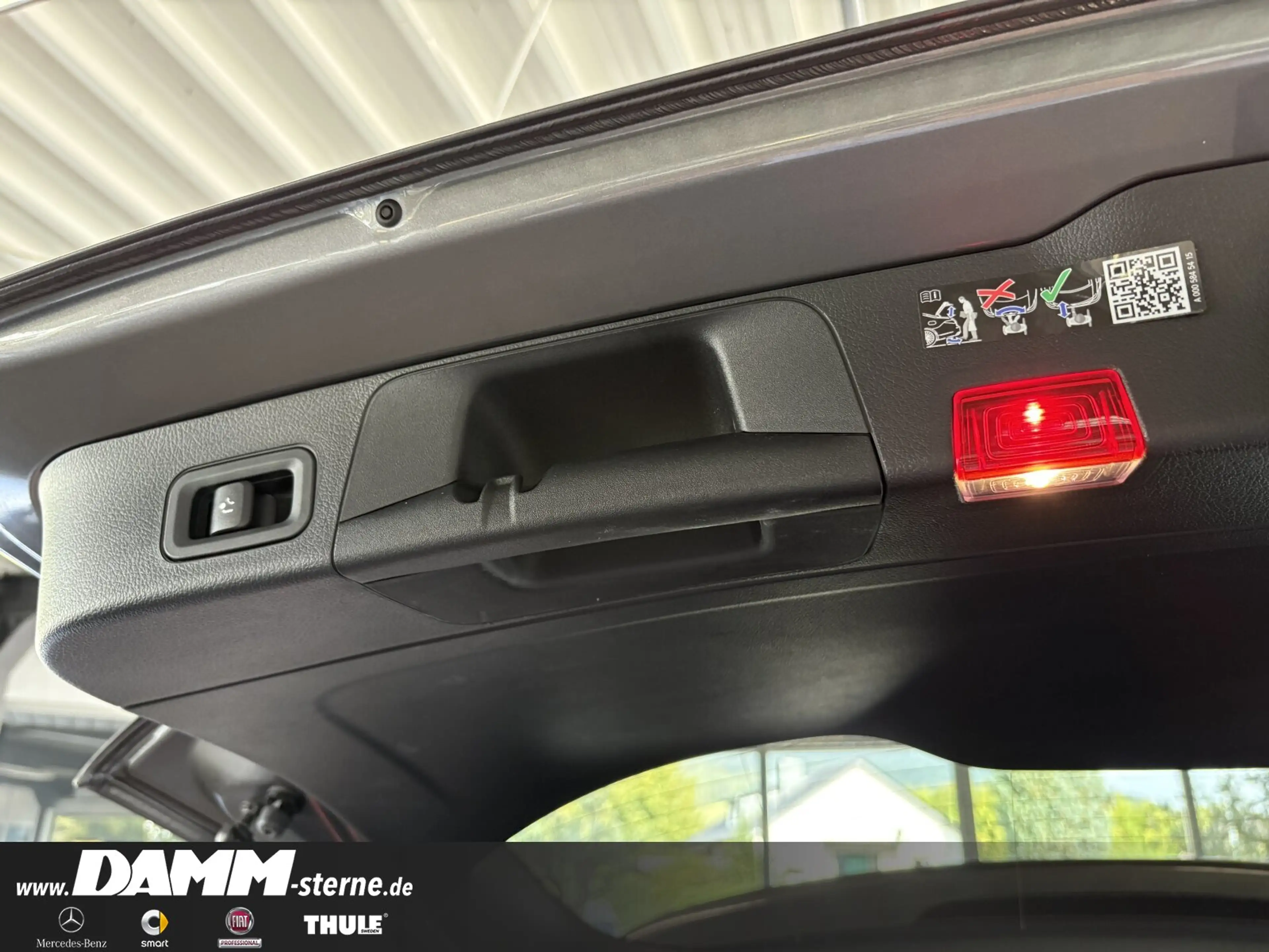 Mercedes-Benz EQB 350 EQB 350 4M AMG Premium/Pano/AHK/FAP/60M GA +Flex — photo 11
