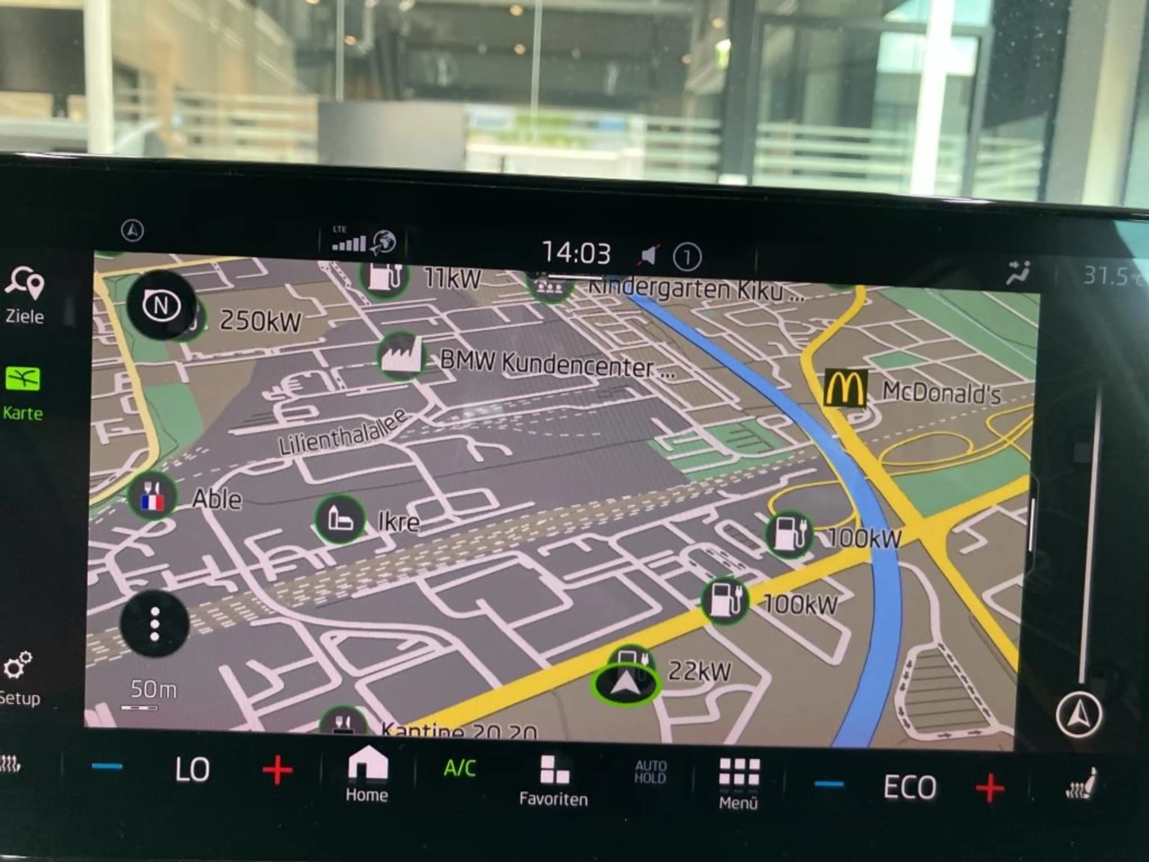 Skoda Enyaq iV 80X +WÄPU +AHK +360° +PANO +HuD +LED +ACC +CAR — photo 9