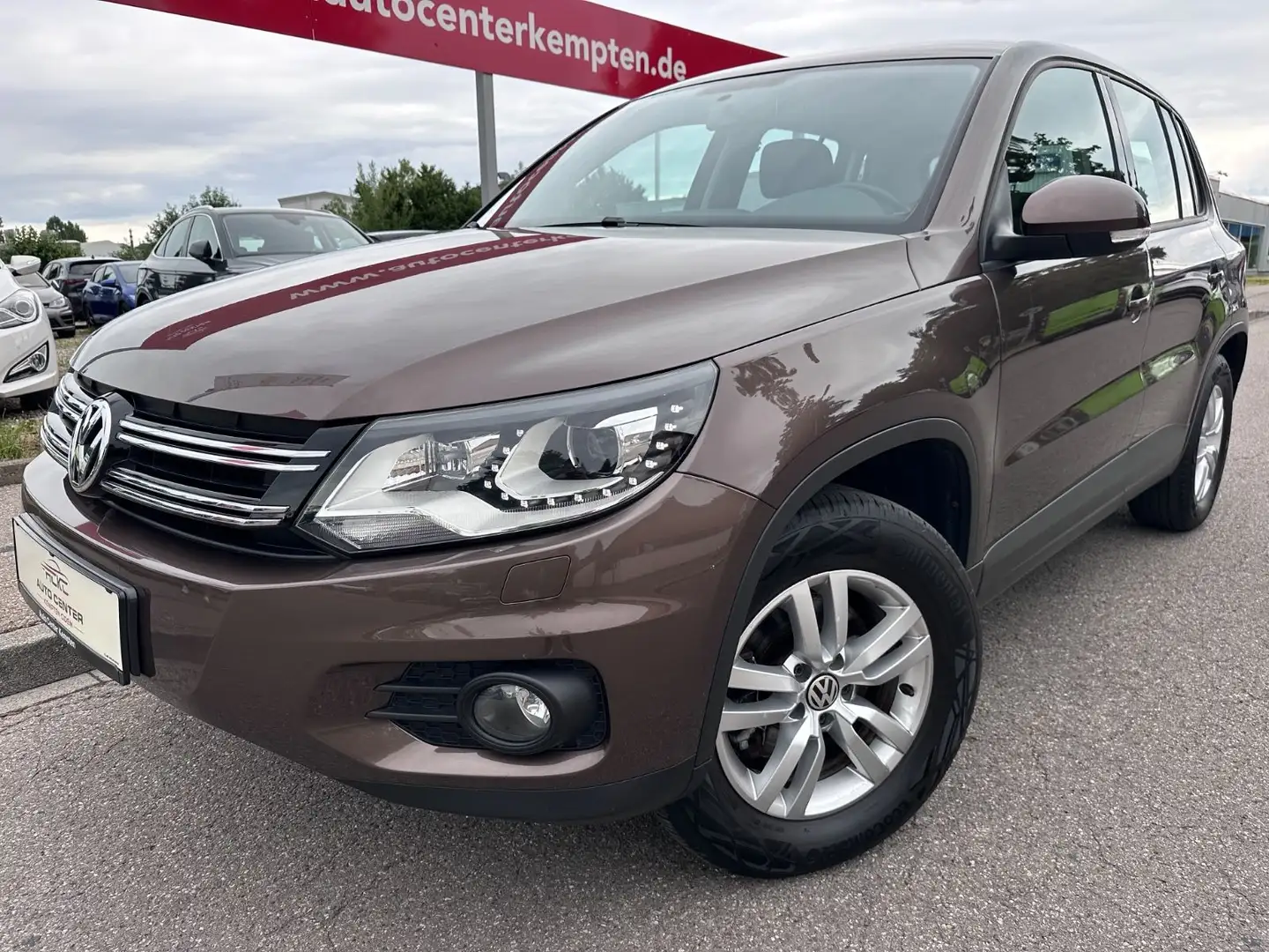 Volkswagen Tiguan Track & Field BMT 4Motion Braun - 1