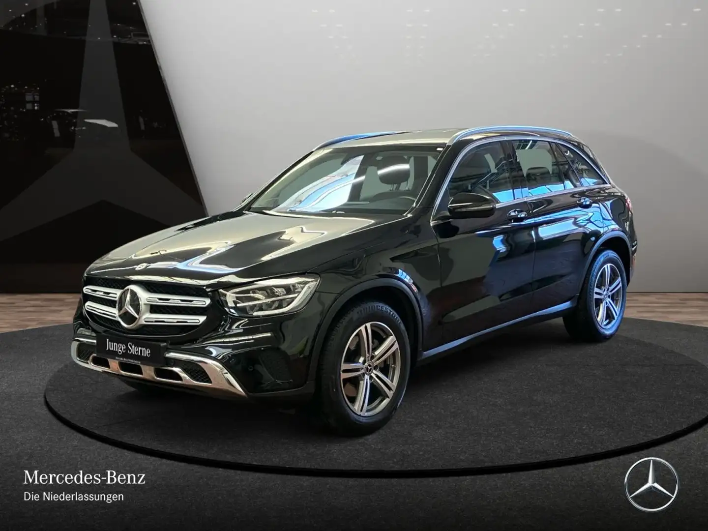 Mercedes-Benz GLC 200 4M LED+KAMERA+KEYLESS+9G Schwarz - 2
