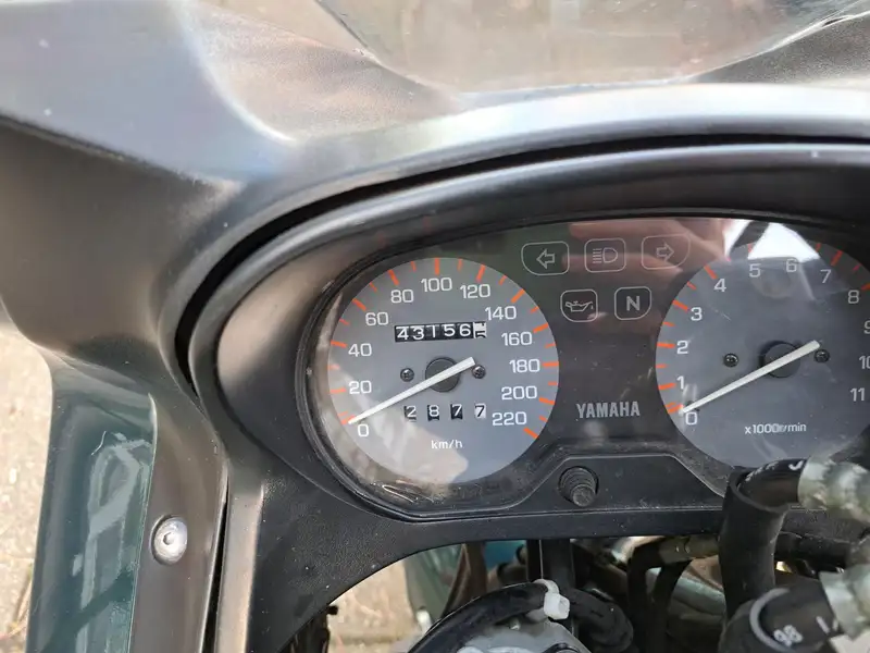 Yamaha XJ 600 - foto 7