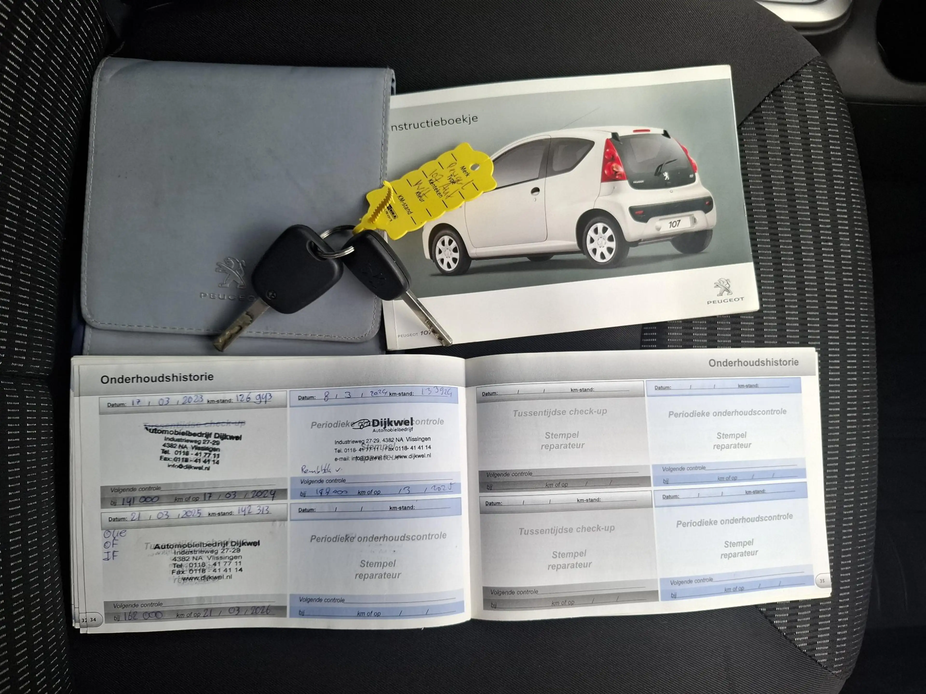 Peugeot 107 1.0i 12V Active Premium Automaat 5-drs — photo 12