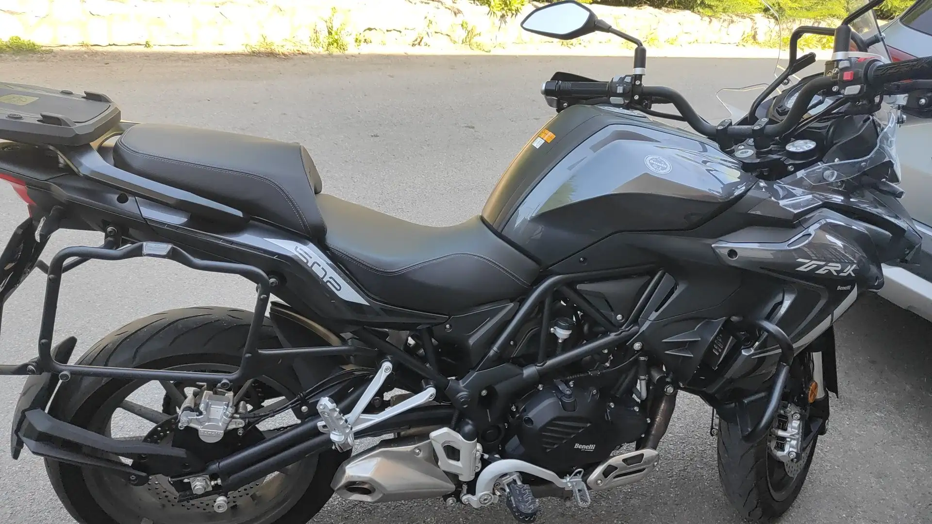 Benelli TRK 502 Noir - 2