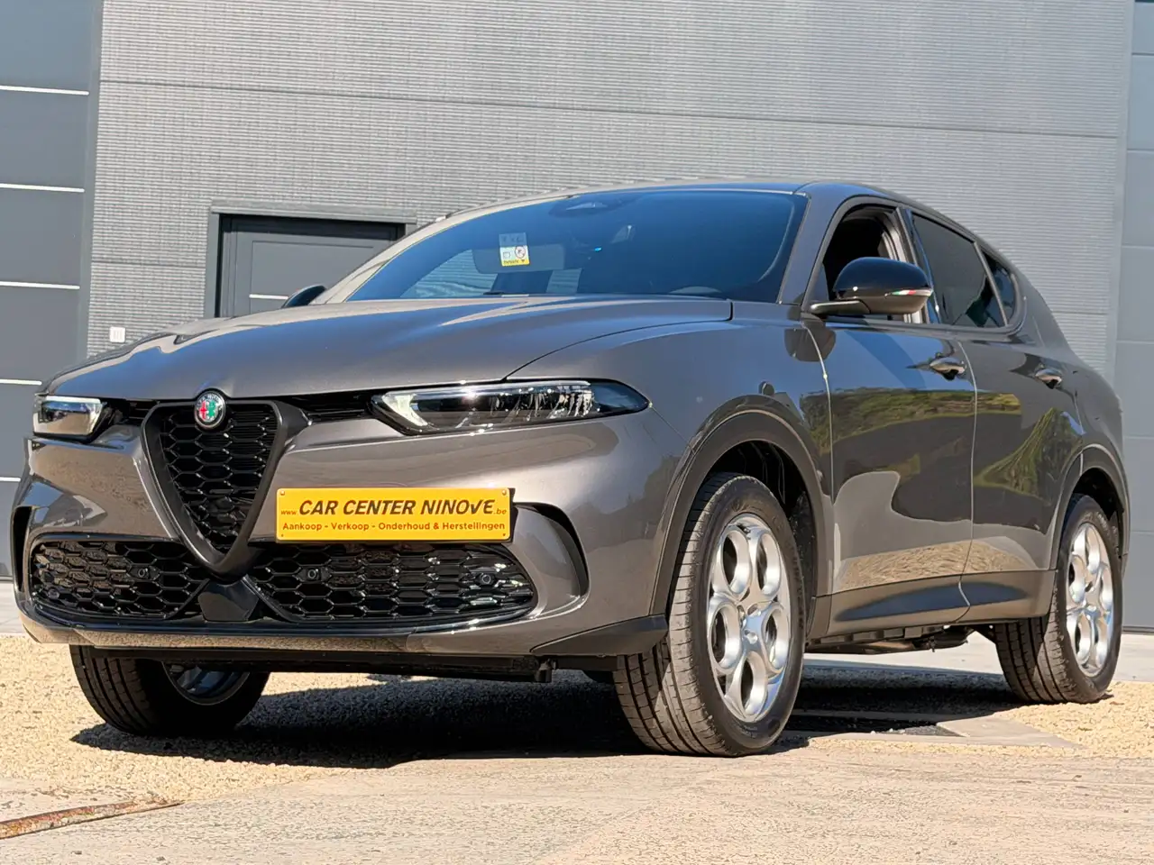 Alfa Romeo Tonale 2025 — фото 11