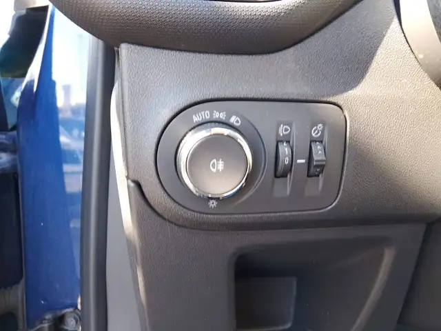 Opel Crossland X view 12