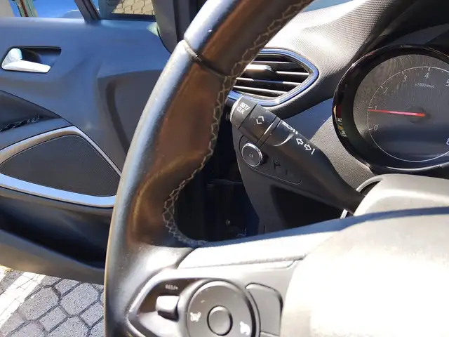 Opel Crossland X view 10
