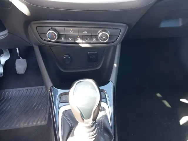Opel Crossland X view 15