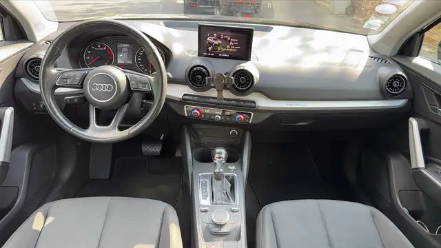 Audi Q2 view 11