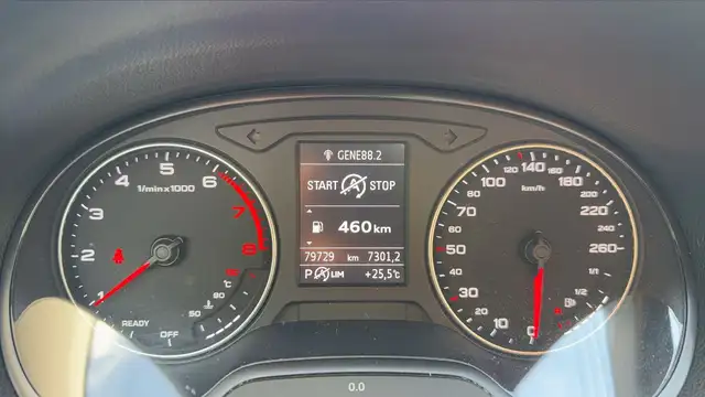 Audi Q2 view 12