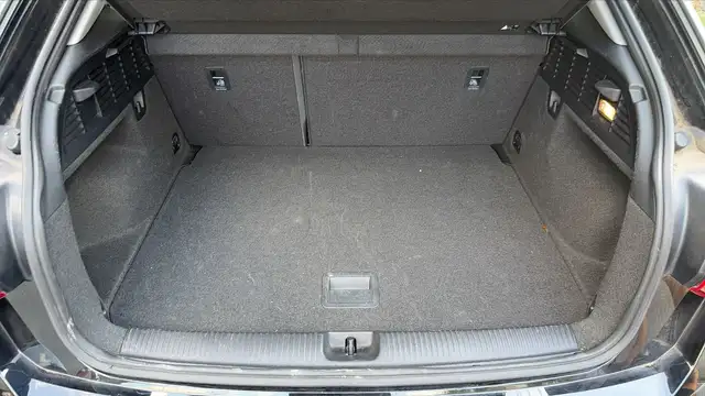 Audi Q2 view 14