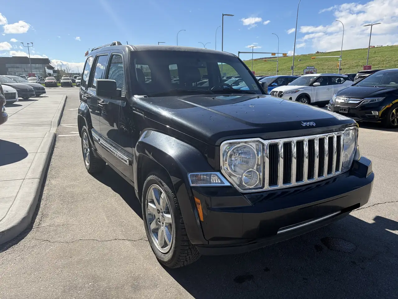 Jeep Liberty снимка Jeep Liberty