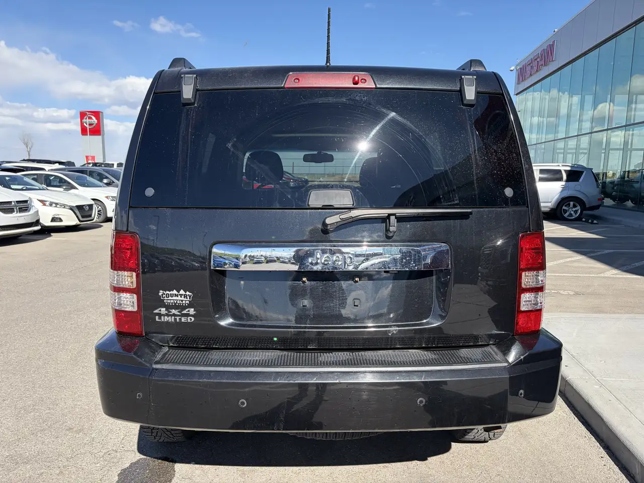 Jeep Liberty снимка Jeep Liberty