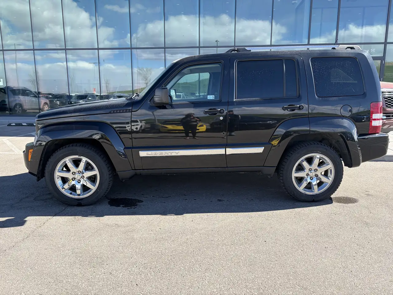 Jeep Liberty снимка Jeep Liberty
