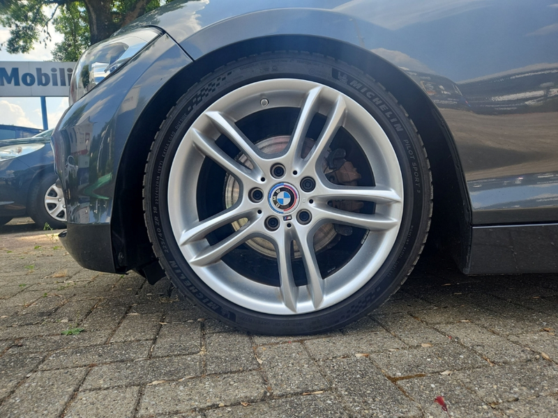 BMW 120 i Advantage — photo 5