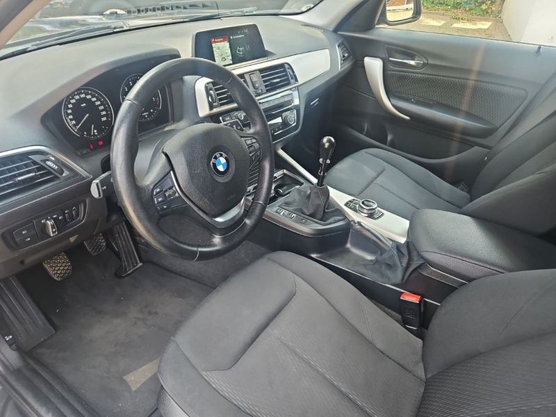BMW 120 i Advantage — photo 7
