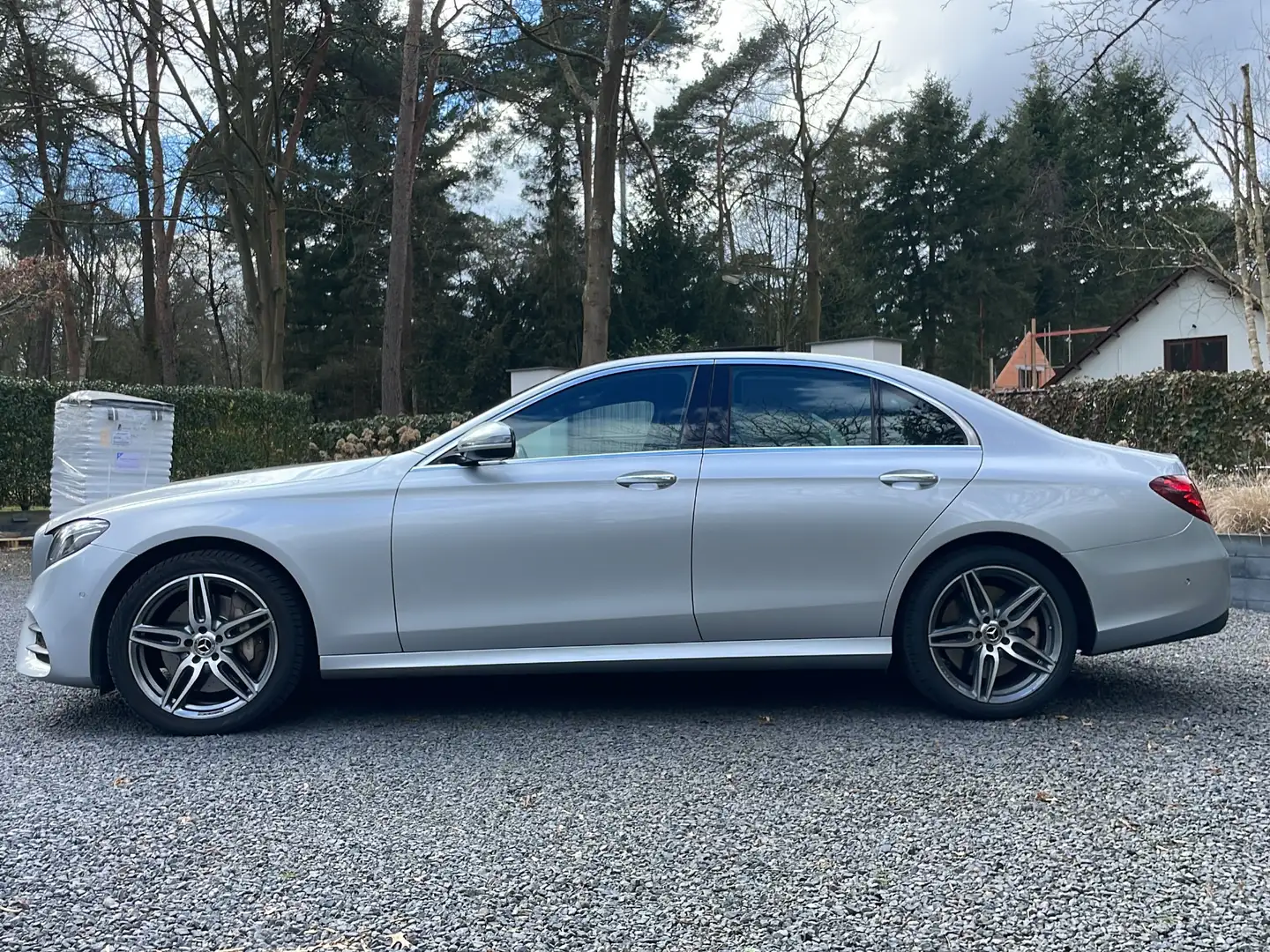 Mercedes-Benz E 400 4Matic Prestige Plus *PANO*AMG*WIDESCREEN*SFEERVER Zilver - 2