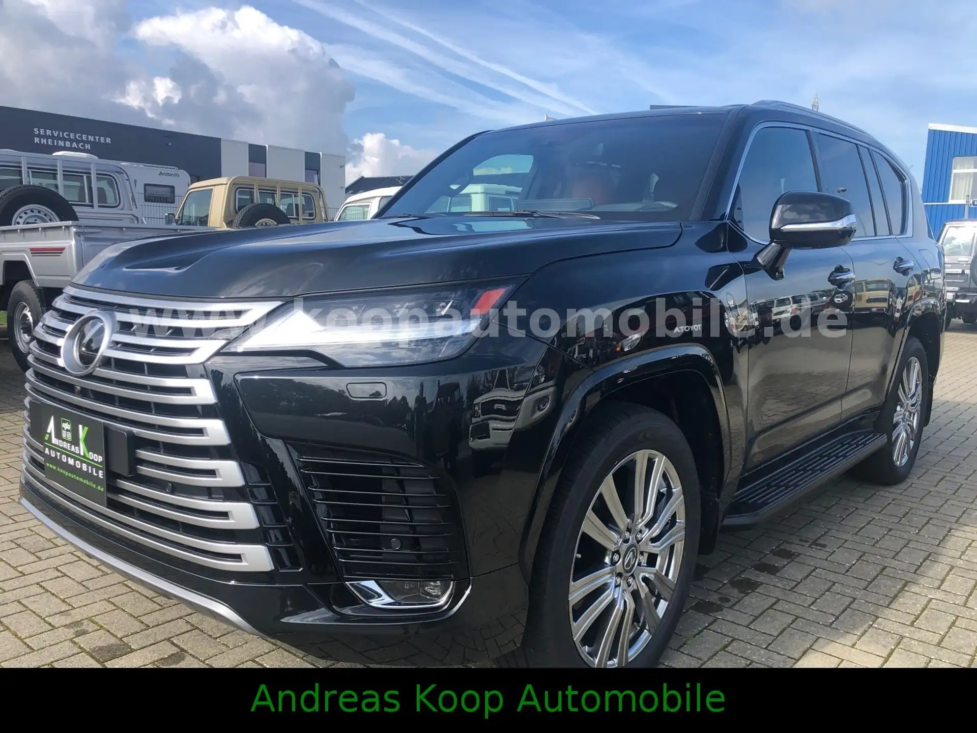 렉서스 LX 700h Superior VIP+ 4인승 2026 검정 사진 1