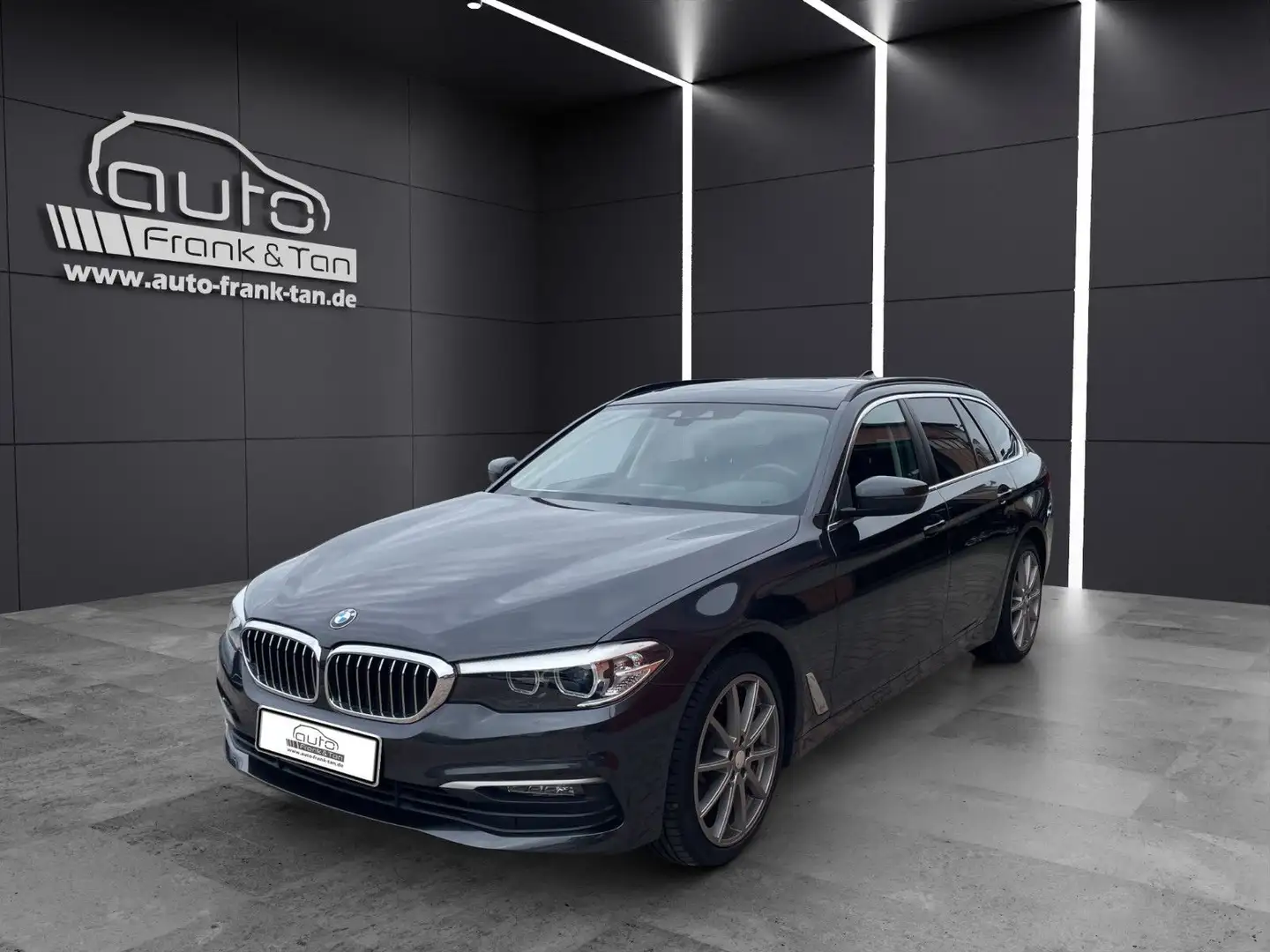 BMW 530 i Touring/Kamera/Pano/Memorysitze/Led/Shz Grau - 1