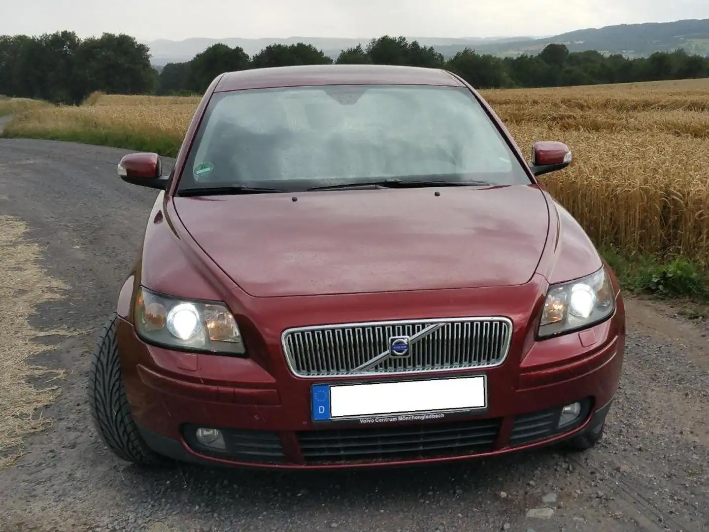 Volvo V50 V50 D5 DPF Aut. Momentum Červená - 1