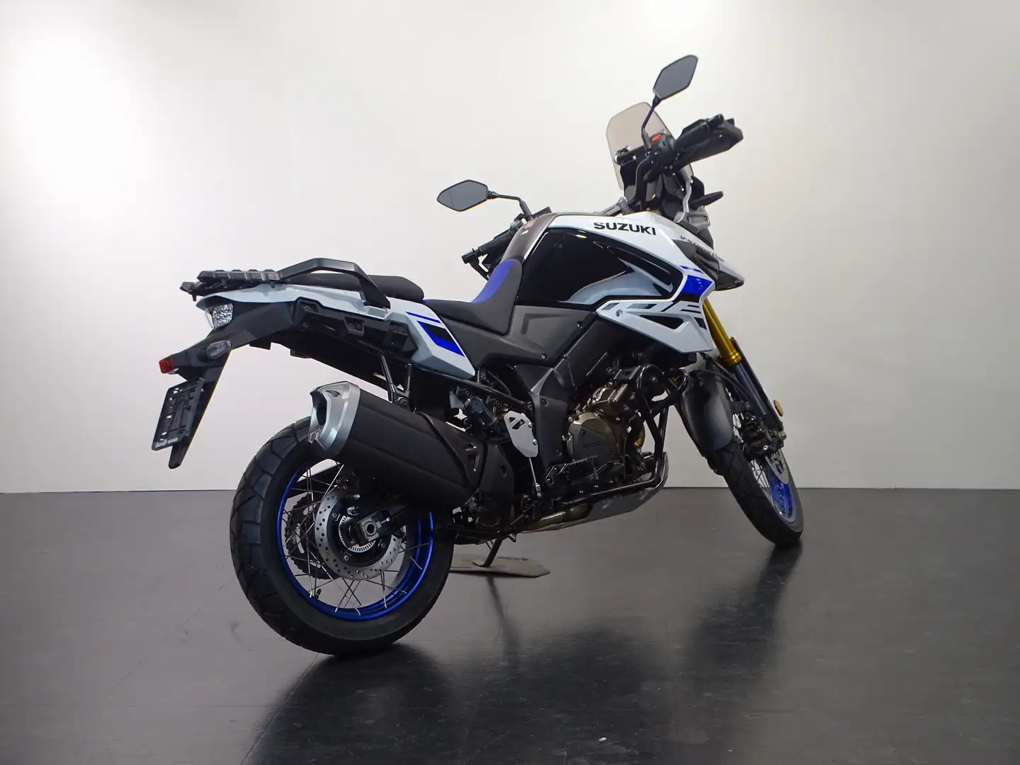 Suzuki V-Strom 1050DE DL Fekete - 2