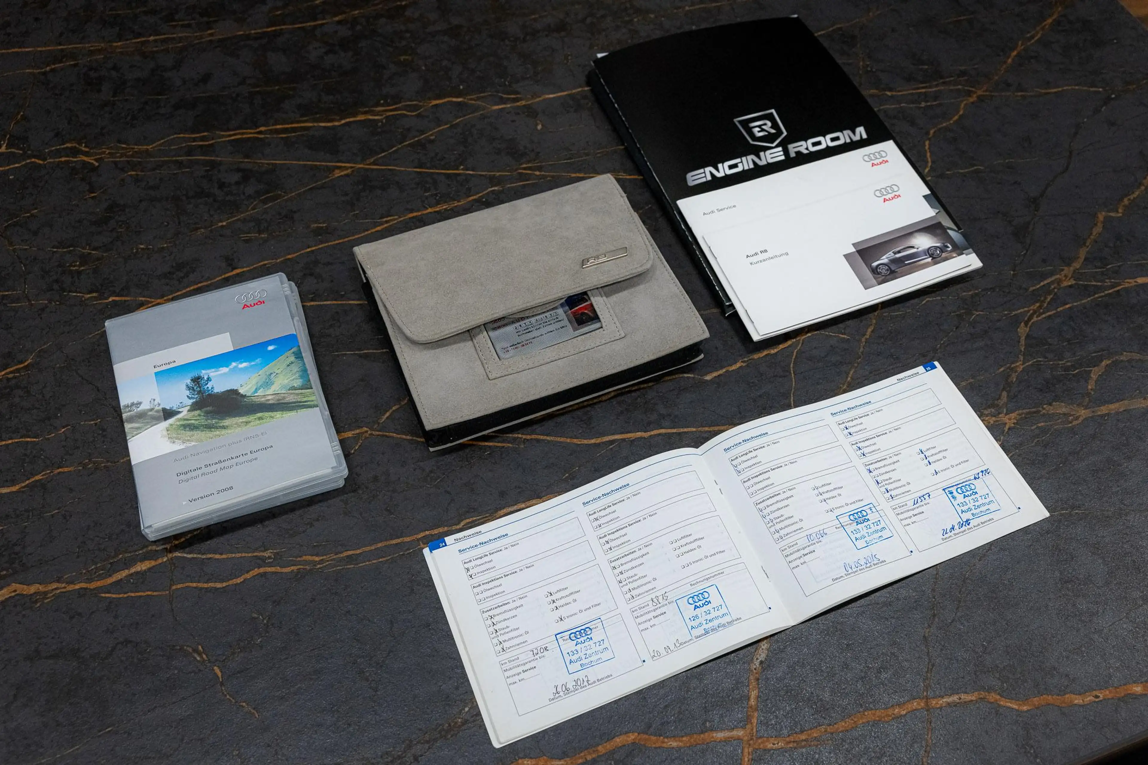 Audi R8 4.2 V8 FSI Manual | Carbon | FulL History | — photo 5