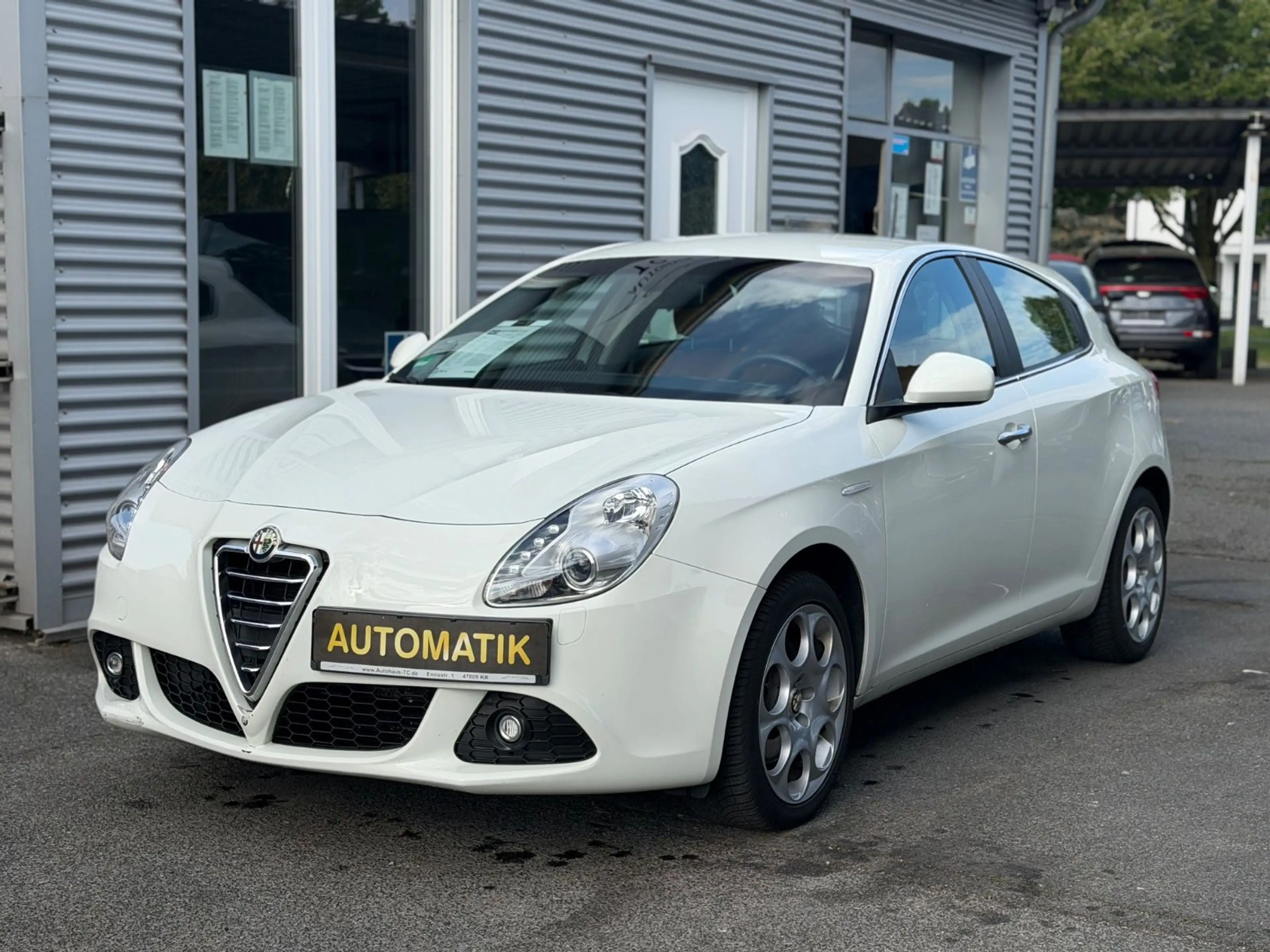 Alfa Romeo Giulietta Turismo AUTOMATIK+EINPARKHILFE+LEDER — photo 3