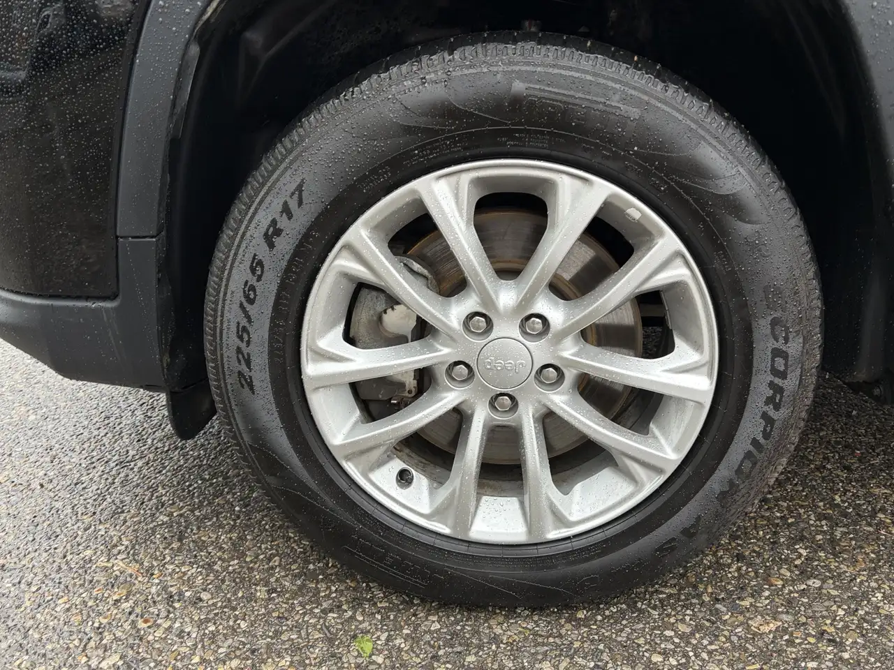 Jeep Cherokee снимка Jeep Cherokee