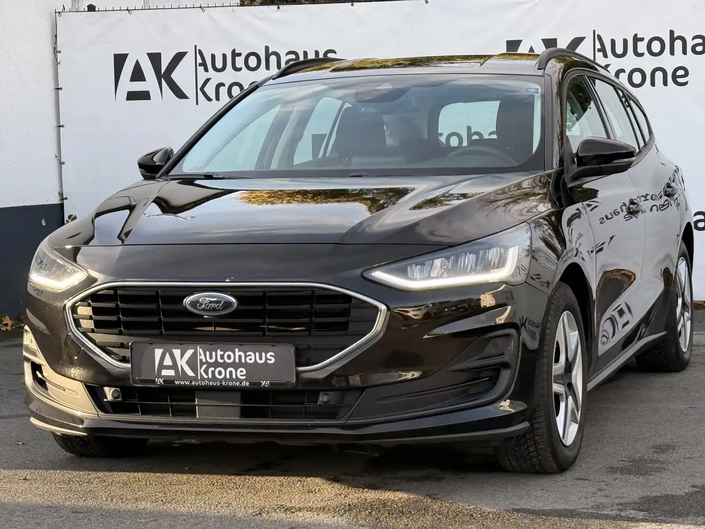 Ford Focus Focus 1.0 EcoBoost Mild-Hybrid *KEYLESS*LED* NAVI* Schwarz - 2