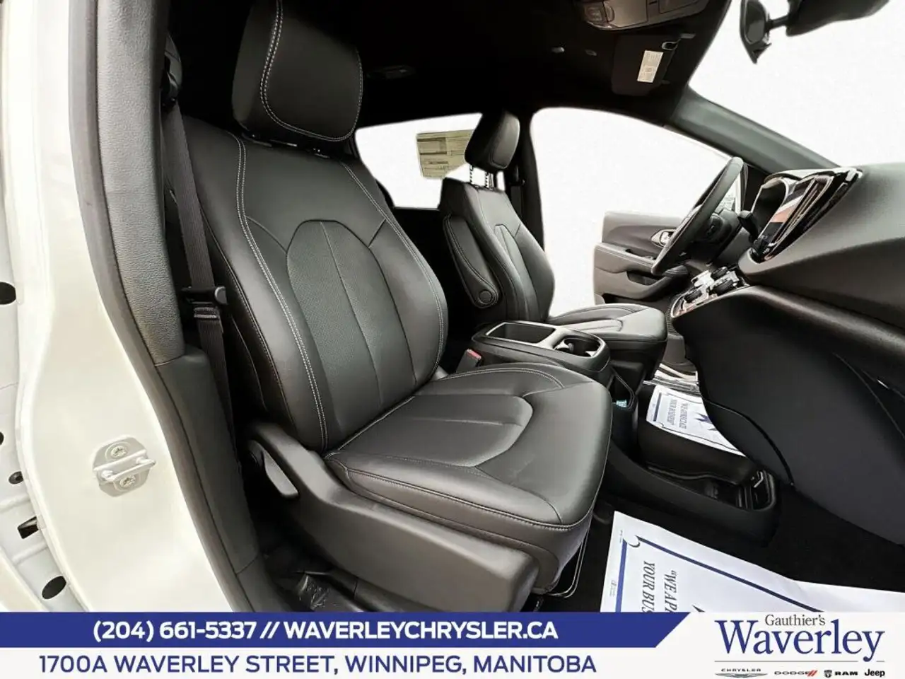 Chrysler Grand Caravan снимка Chrysler Grand Caravan