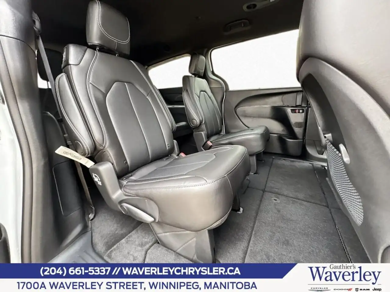 Chrysler Grand Caravan снимка Chrysler Grand Caravan
