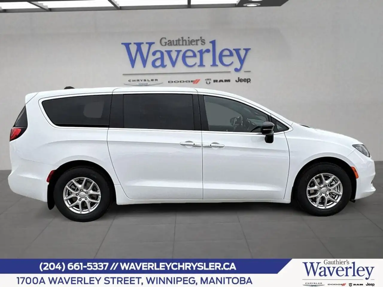 Chrysler Grand Caravan снимка Chrysler Grand Caravan