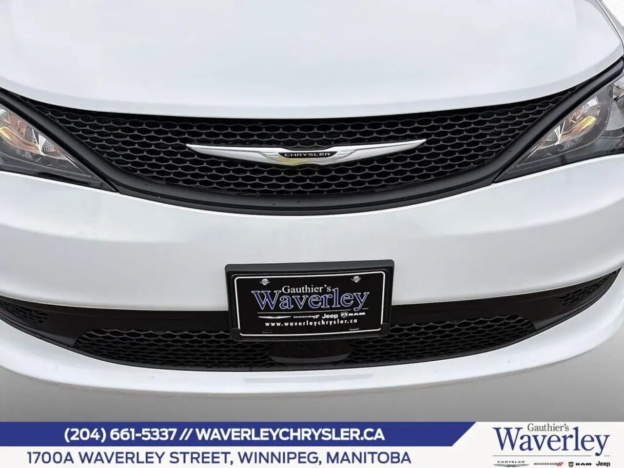 Chrysler Grand Caravan снимка Chrysler Grand Caravan
