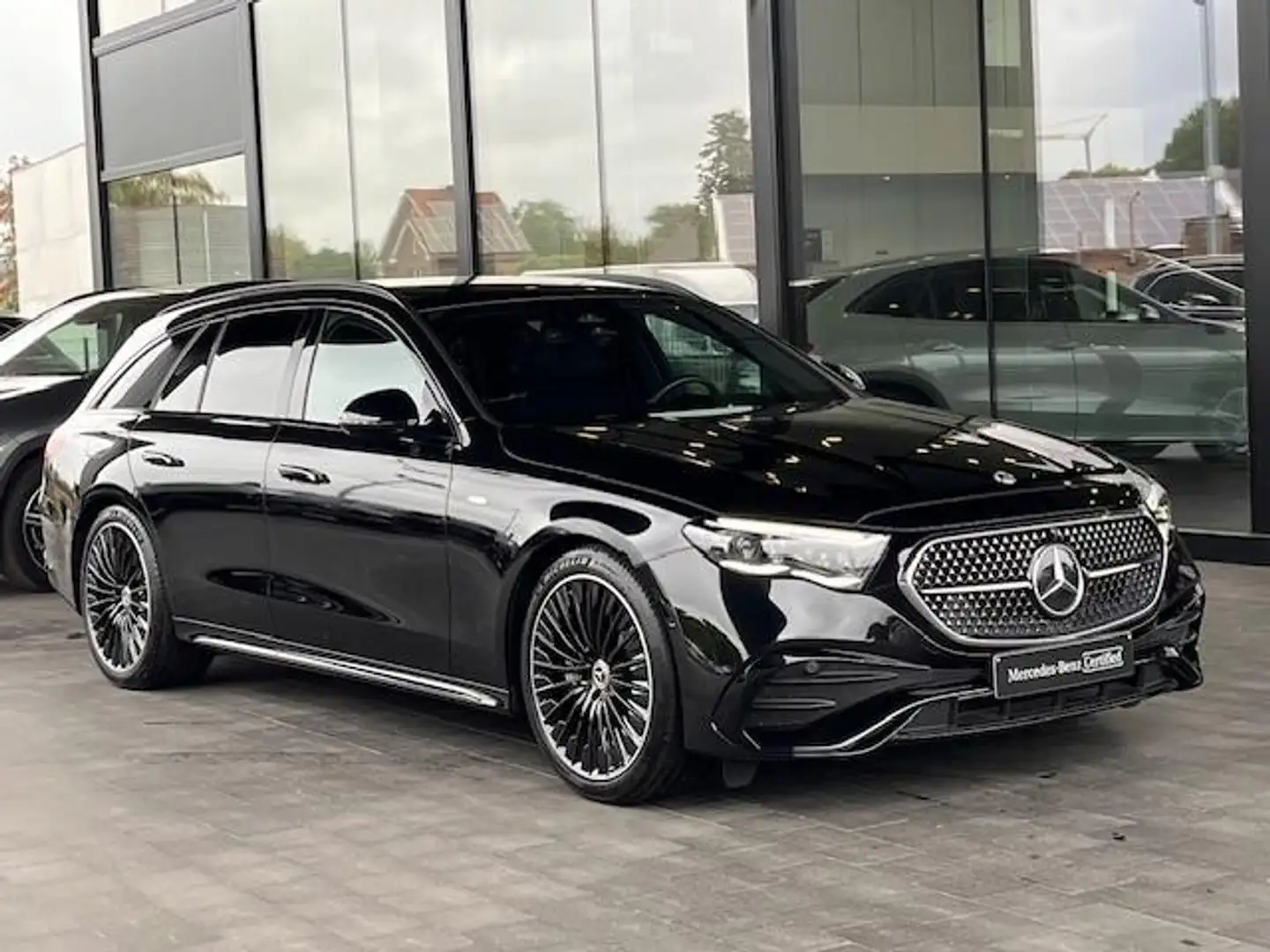 Mercedes-Benz E 300 de 4MATIC AMG/Pano/Hyperscreen Noir - 2