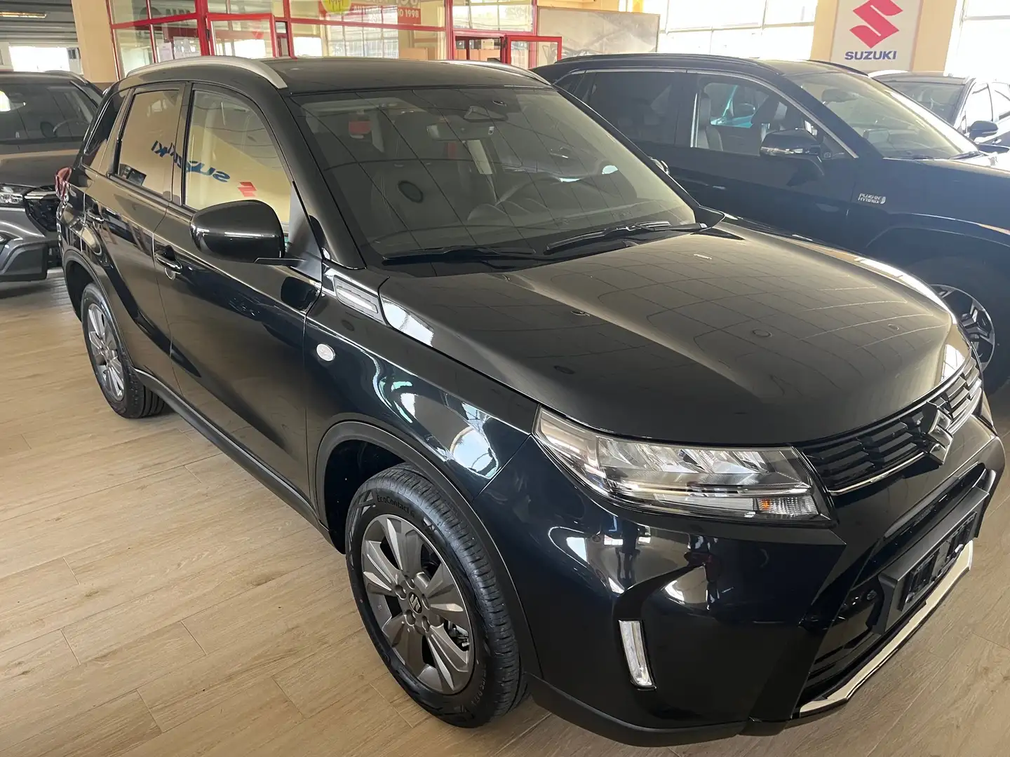 Suzuki Vitara 1.4 4WD HYBRID COOL+, NON KM ZERO, SUZUKI DAL 1986 Nero - 2