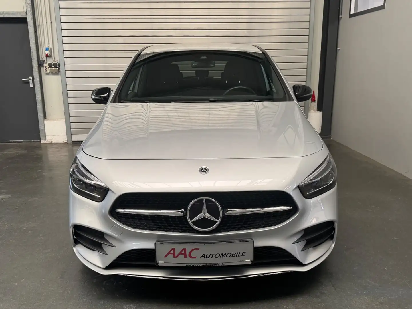 Mercedes-Benz B 200 Edition AMG Line/Navi/Cam/Carplay Silber - 2