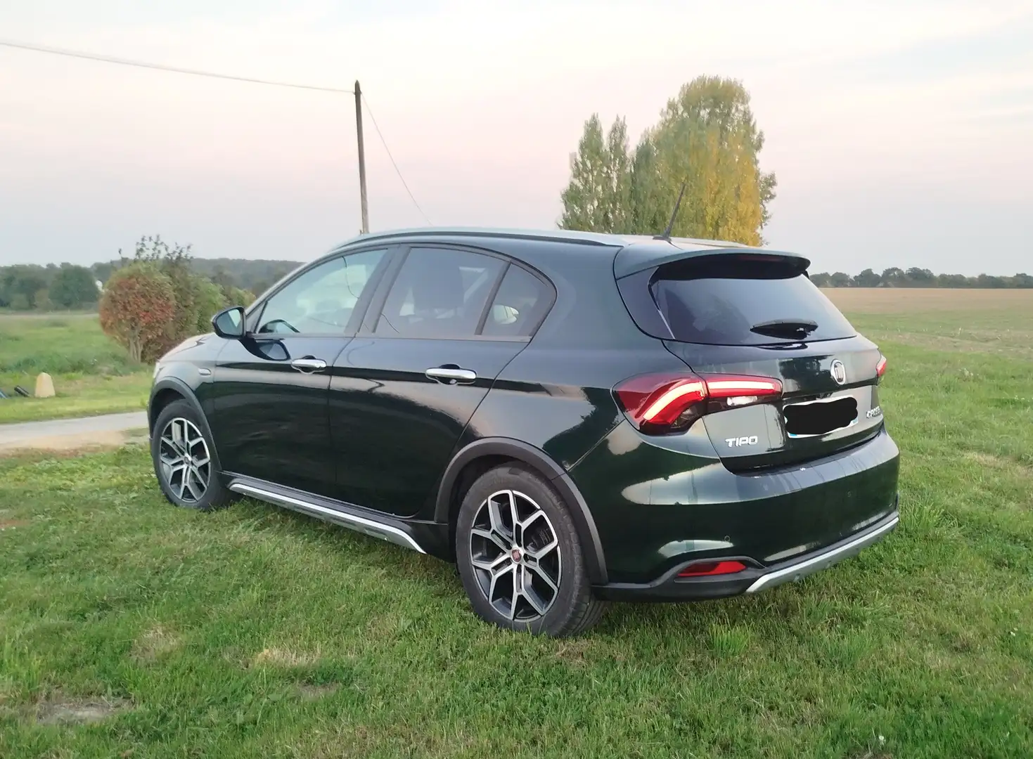 Fiat Fiat Tipo Cross 1.0 FireFly Turbo 100ch S/S Зелений - 2