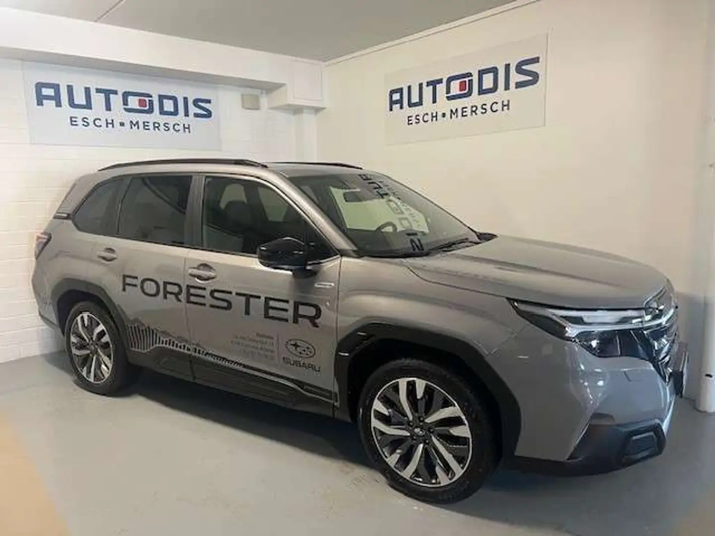 Subaru Forester 2.0 E-BOXER PREMIUM BLACK 4WD AUT Gris - 2