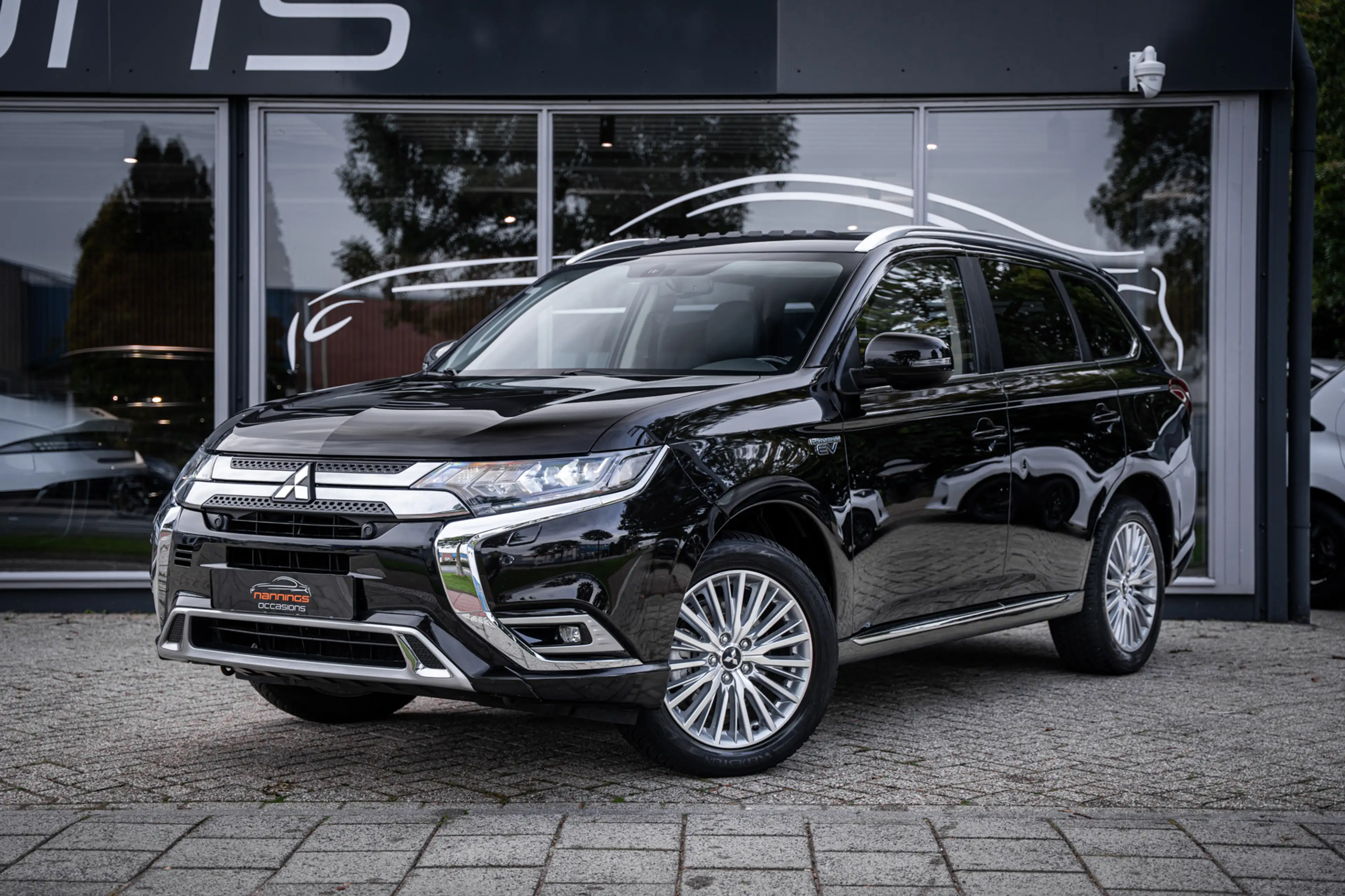 Mitsubishi Outlander 2.4 PHEV Intense+|Trekh|Pano|Dealer Onderhouden|Ca — photo 5