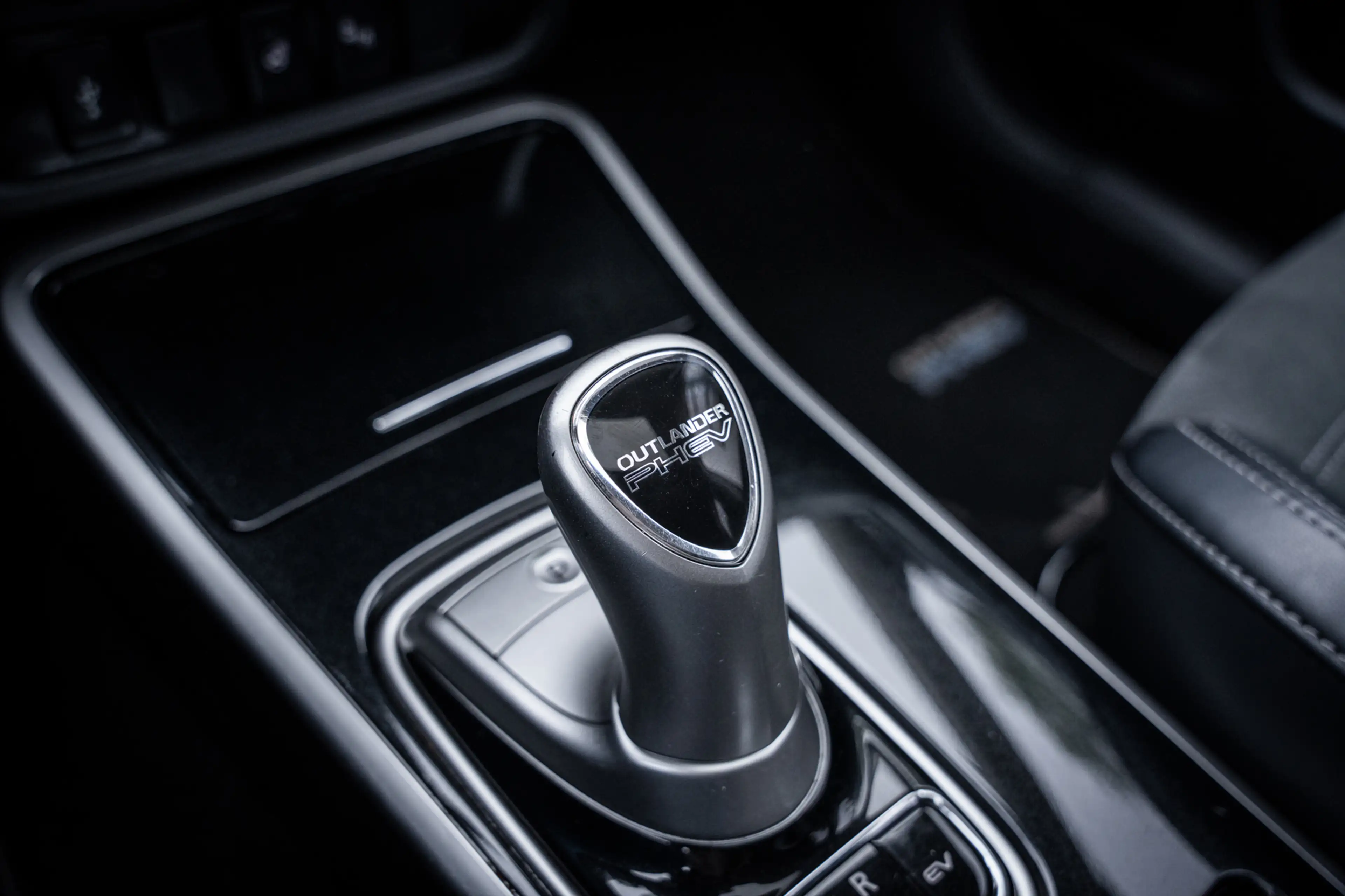 Mitsubishi Outlander 2.4 PHEV Intense+|Trekh|Pano|Dealer Onderhouden|Ca — photo 33