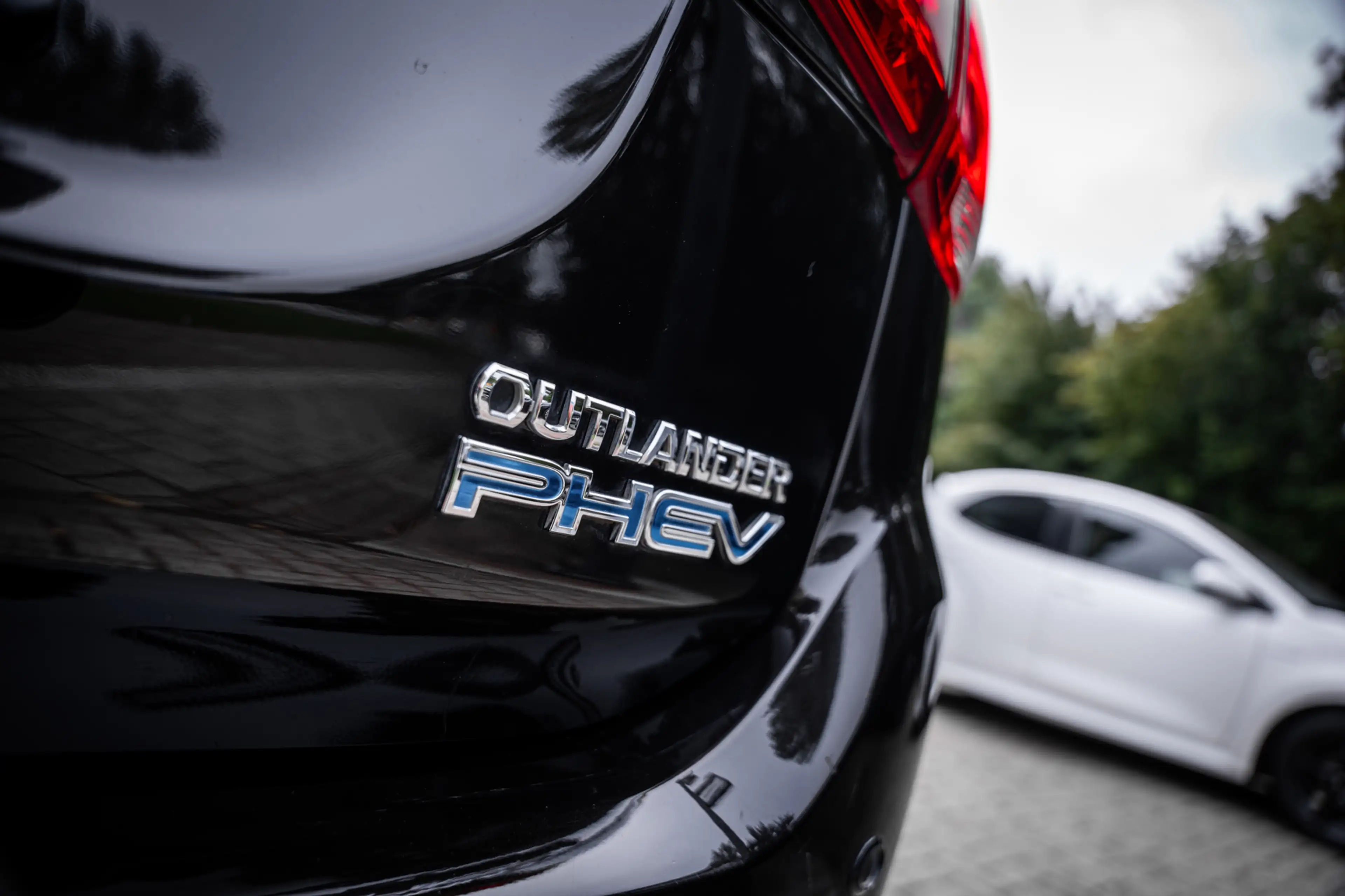 Mitsubishi Outlander 2.4 PHEV Intense+|Trekh|Pano|Dealer Onderhouden|Ca — photo 49