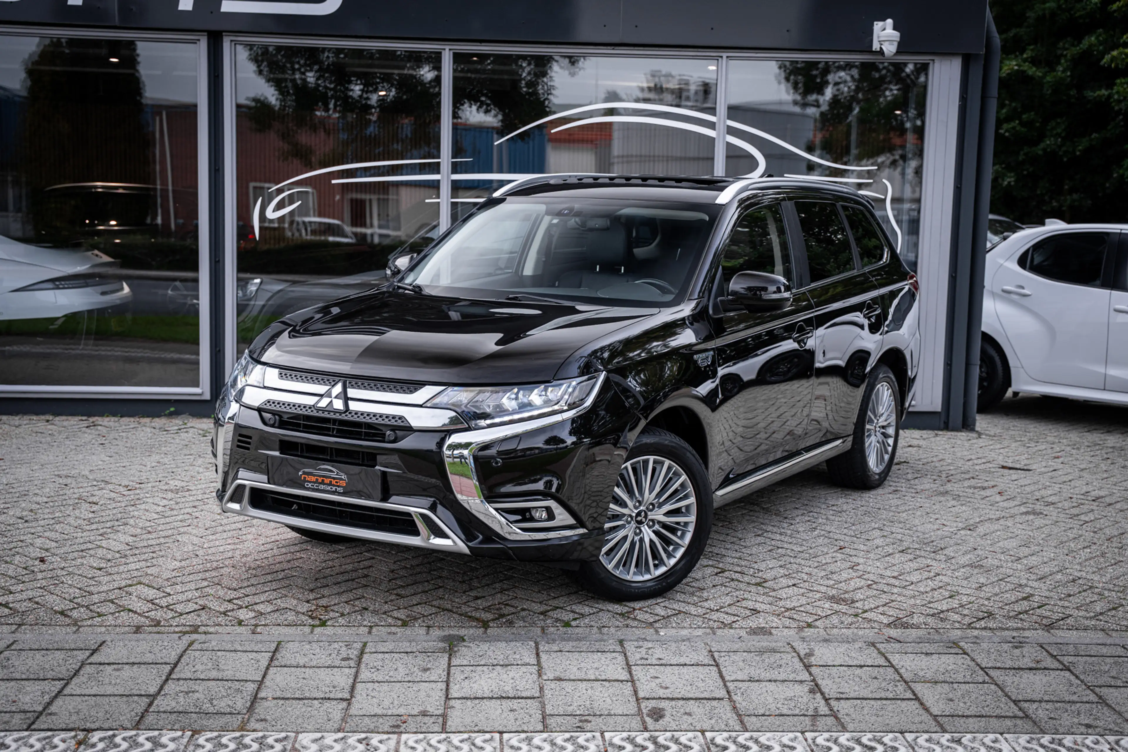 Mitsubishi Outlander 2.4 PHEV Intense+|Trekh|Pano|Dealer Onderhouden|Ca — photo 46